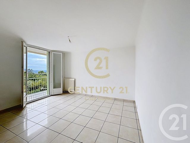 Appartement F3 à vendre - 3 pièces - 56.0 m2 - GRASSE - 06 - PROVENCE-ALPES-COTE-D-AZUR - Century 21 Côté Ouest