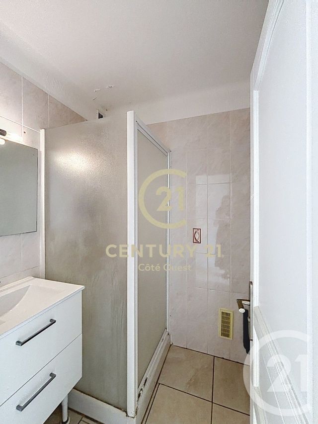 Appartement F3 à vendre - 3 pièces - 56.0 m2 - GRASSE - 06 - PROVENCE-ALPES-COTE-D-AZUR - Century 21 Côté Ouest