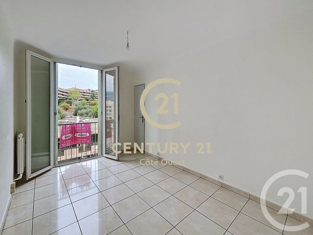 Appartement F3 à vendre - 3 pièces - 56.0 m2 - GRASSE - 06 - PROVENCE-ALPES-COTE-D-AZUR - Century 21 Côté Ouest