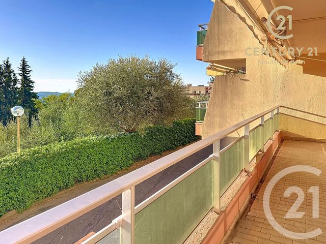 Appartement F4 à vendre - 4 pièces - 100.14 m2 - GRASSE - 06 - PROVENCE-ALPES-COTE-D-AZUR - Century 21 Côté Ouest