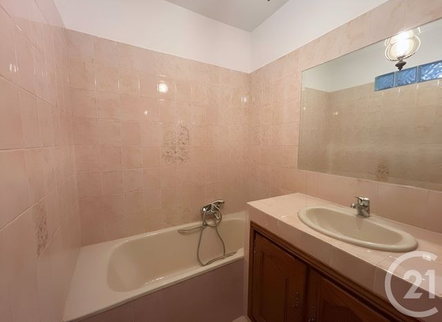 maison à vendre - 5 pièces - 126.0 m2 - PEYMEINADE - 06 - PROVENCE-ALPES-COTE-D-AZUR - Century 21 Côté Ouest