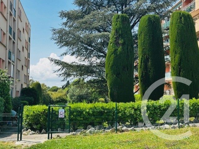 Appartement F4 à vendre - 4 pièces - 67.85 m2 - GRASSE - 06 - PROVENCE-ALPES-COTE-D-AZUR - Century 21 Côté Ouest
