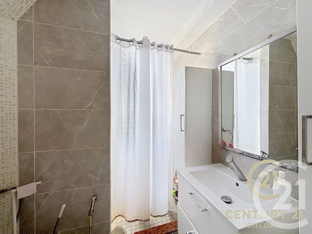 Appartement F4 à vendre - 4 pièces - 59.01 m2 - CANNES LA BOCCA - 06 - PROVENCE-ALPES-COTE-D-AZUR - Century 21 Côté Ouest