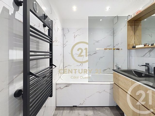 Appartement F3 à vendre - 3 pièces - 63.25 m2 - GRASSE - 06 - PROVENCE-ALPES-COTE-D-AZUR - Century 21 Côté Ouest